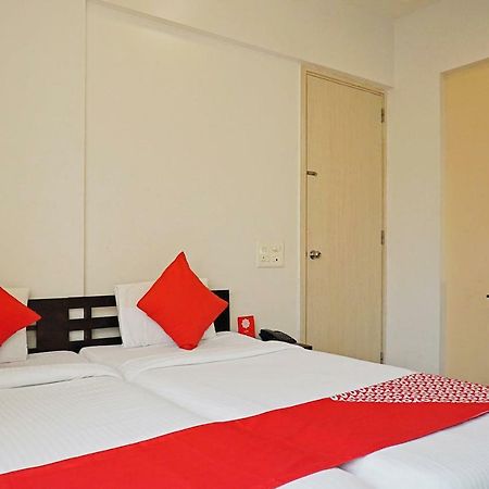 Oyo 12227 Hotel Resonare Baner Pune Bagian luar foto