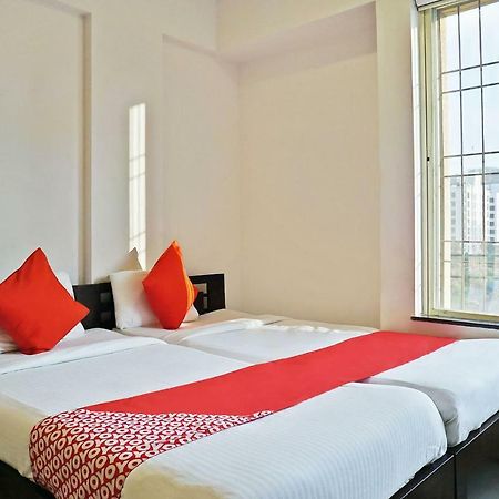 Oyo 12227 Hotel Resonare Baner Pune Bagian luar foto