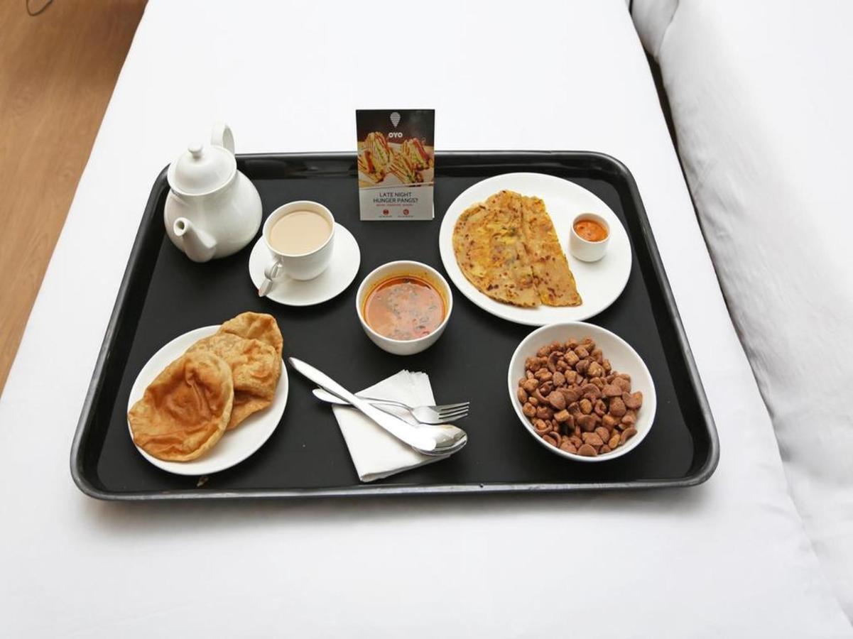 Oyo 12227 Hotel Resonare Baner Pune Bagian luar foto